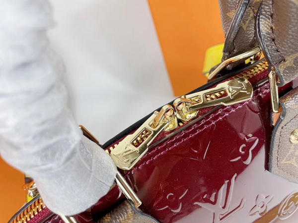 ルイヴィトンバッグ内部構造